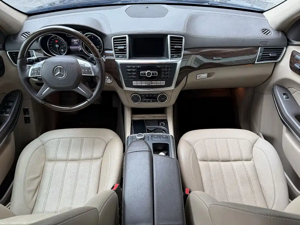 Mercedes-Benz GL-Class — миниатюра 6