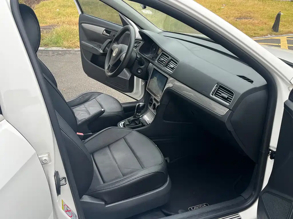 Volkswagen Gran Lavida — миниатюра 11