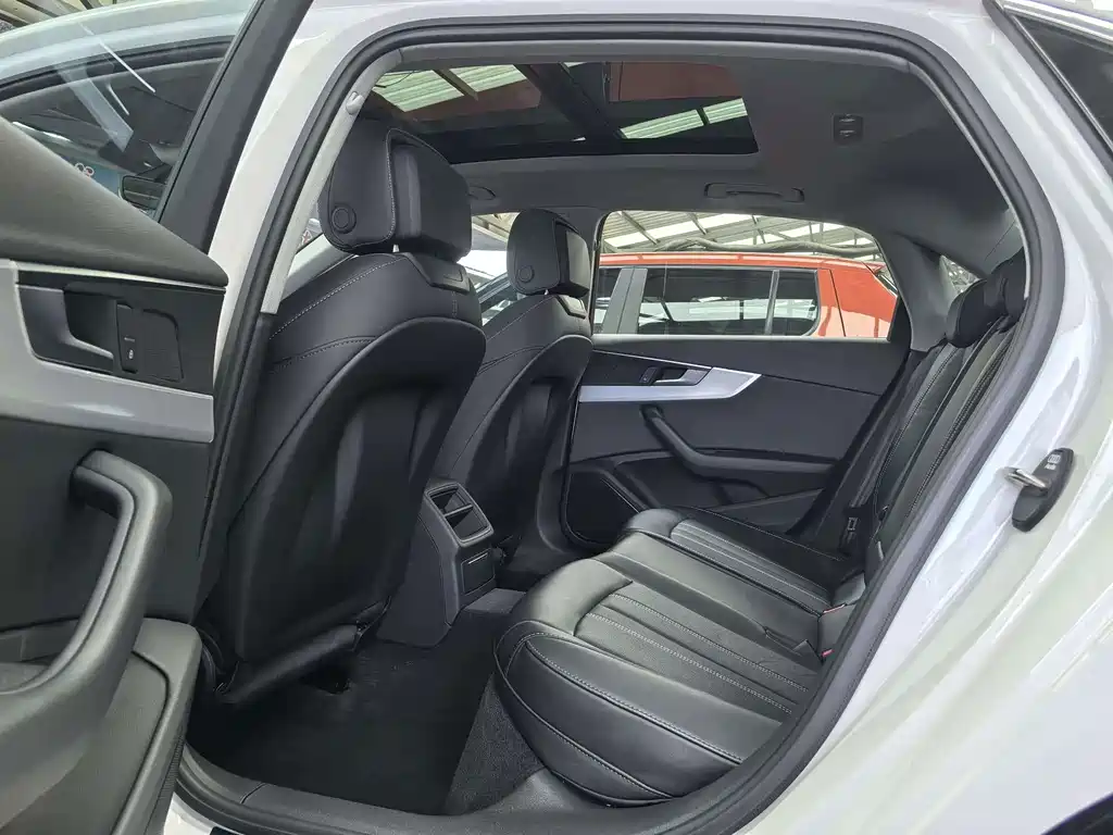 Audi A4L — миниатюра 5