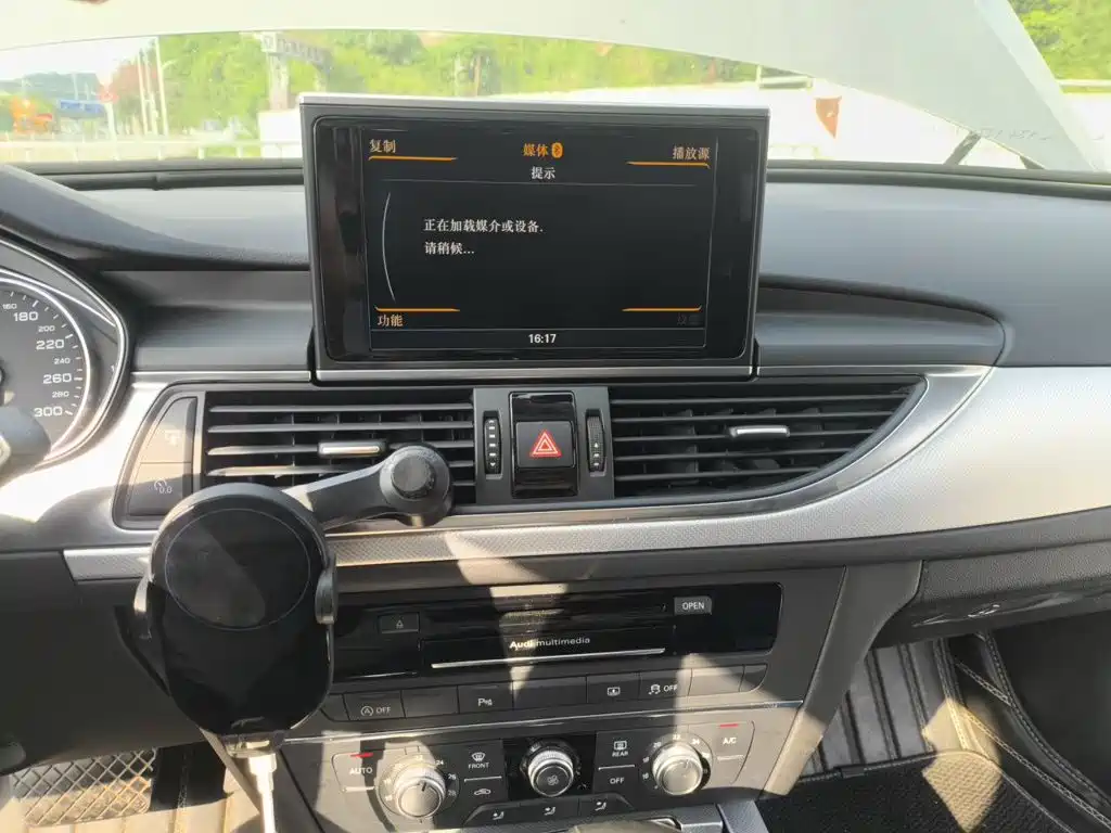 Audi A6L — миниатюра 14