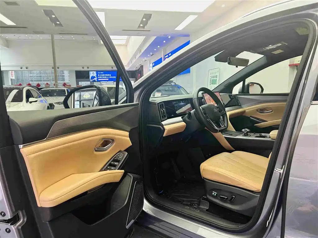 BYD L DM-i — миниатюра 19