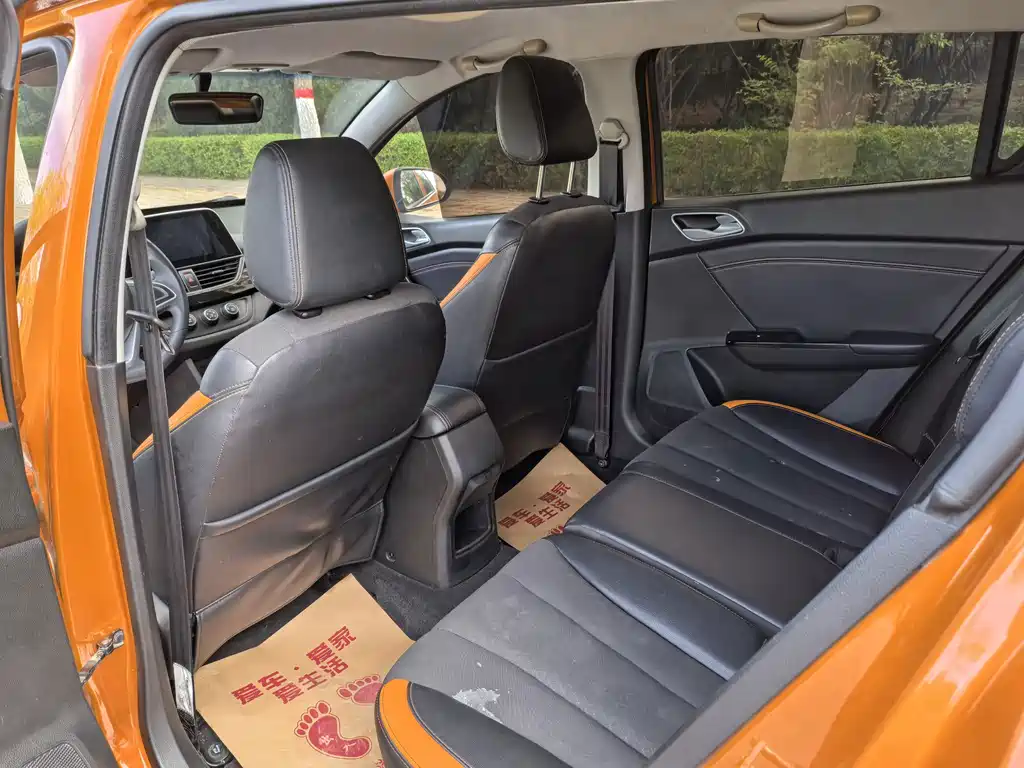 Baojun 310 — миниатюра 5