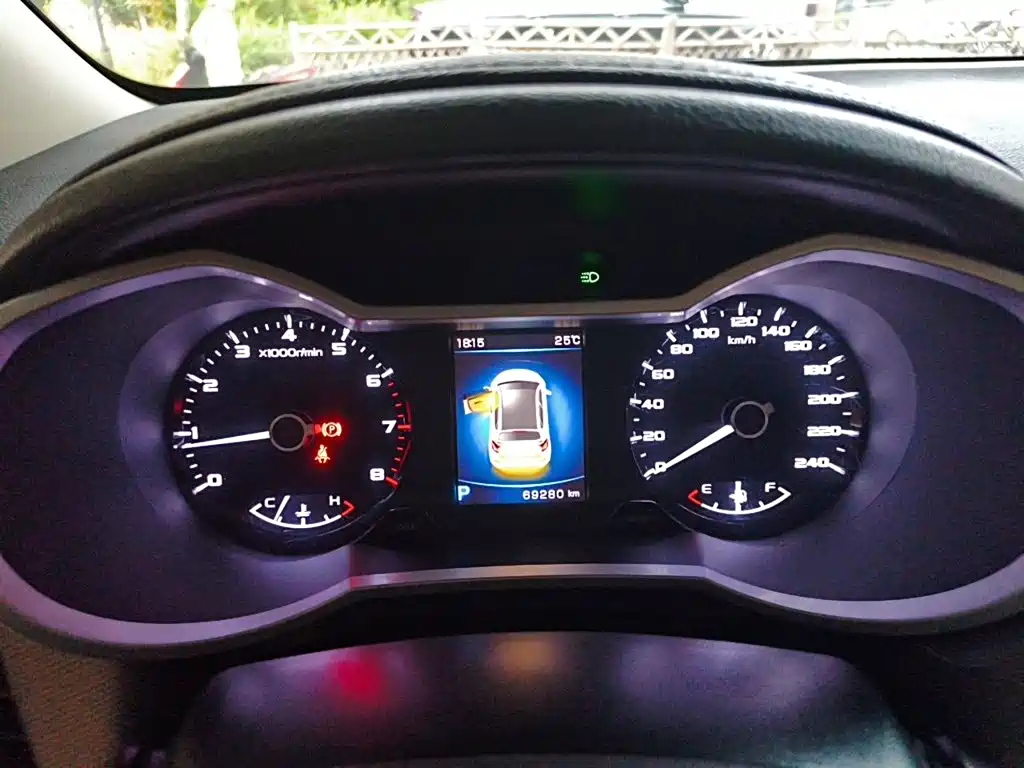 Geely Emgrand GS — миниатюра 7