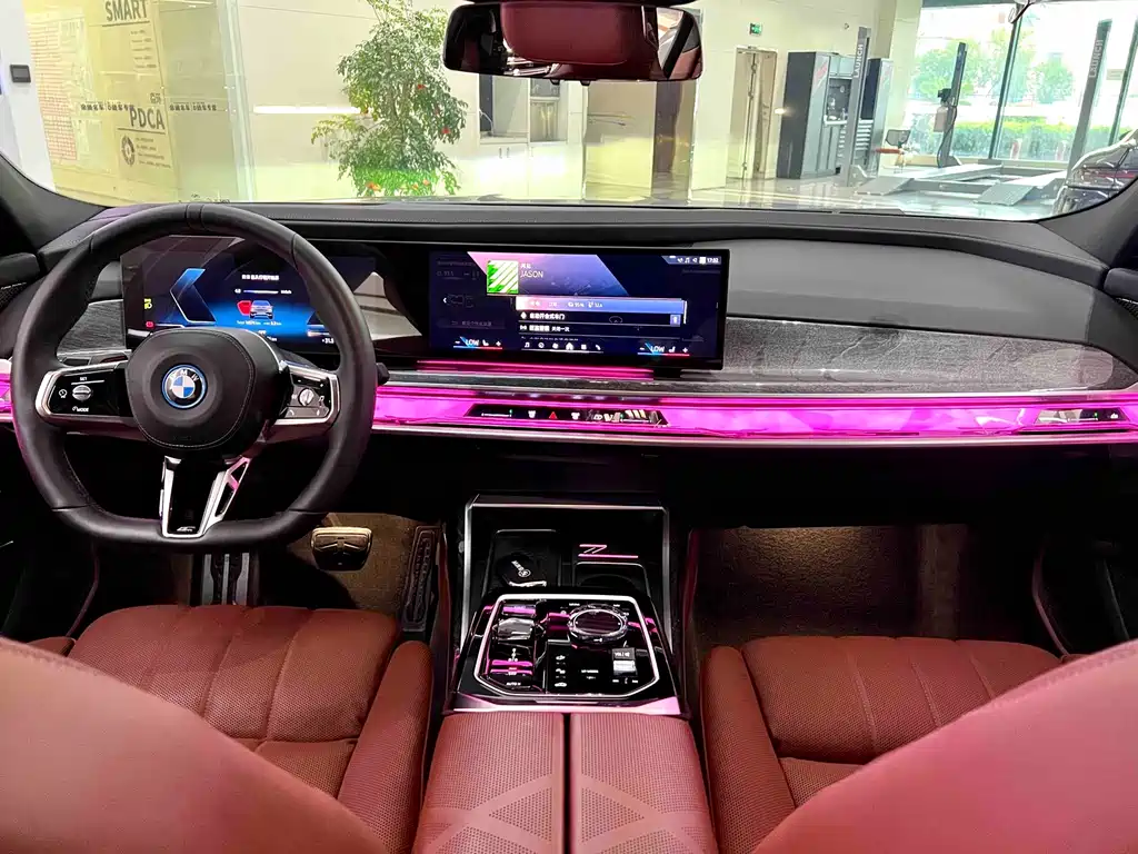 BMW i7 — миниатюра 8