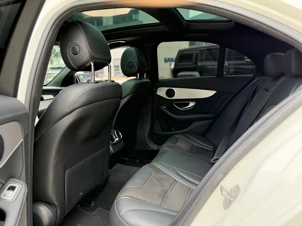 Mercedes-Benz C-Class AMG — миниатюра 10