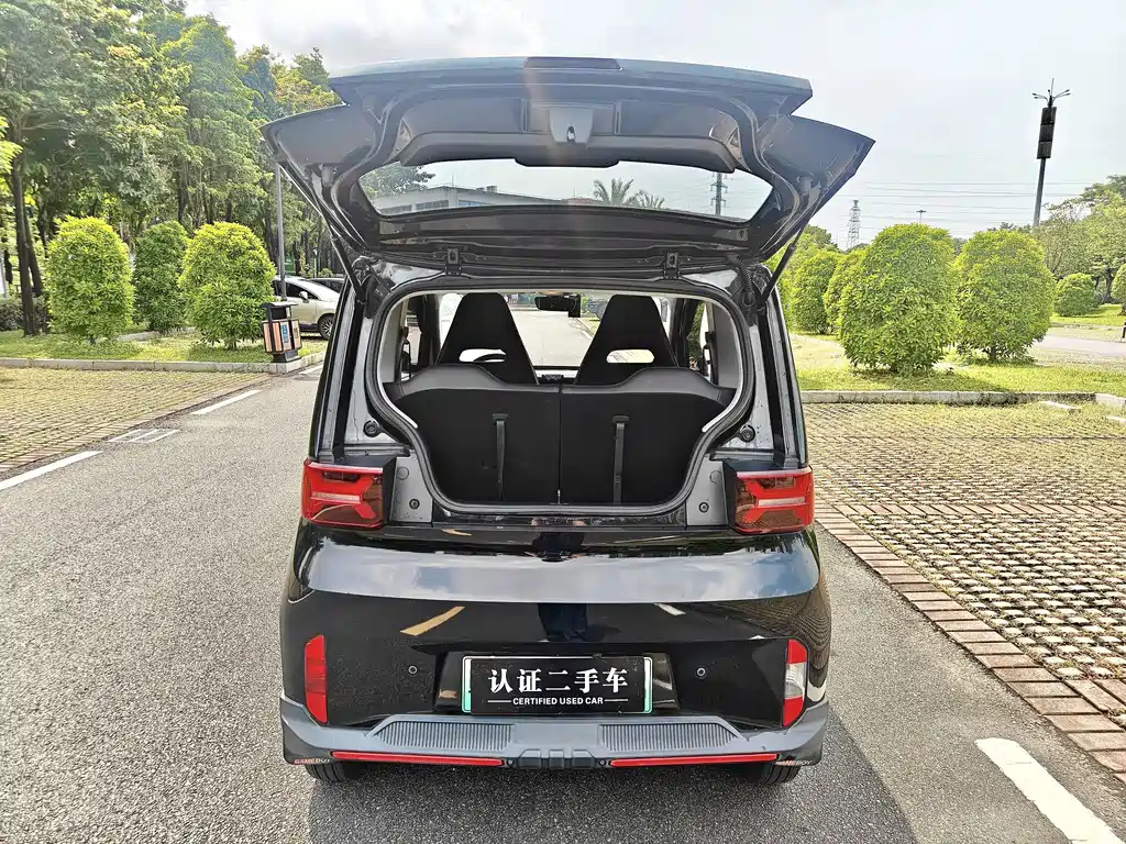 Wuling MINIEV — миниатюра 9