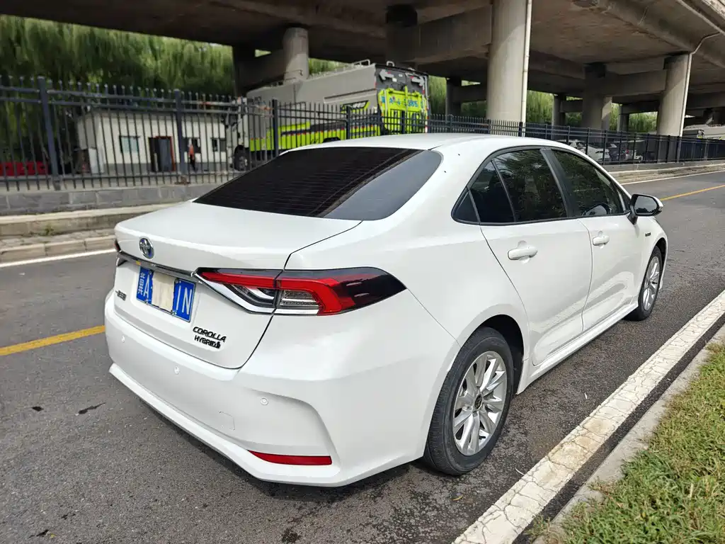Toyota Corolla — миниатюра 7