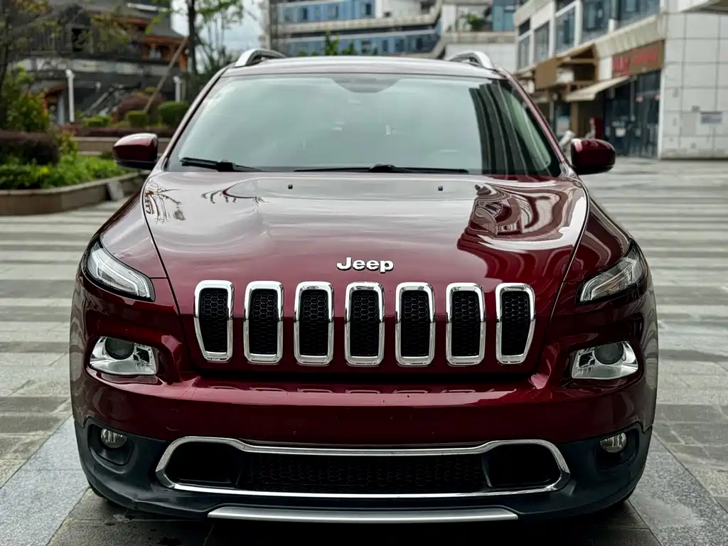 Jeep Cherokee — миниатюра 2
