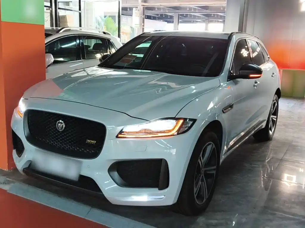 Jaguar F-PACE — миниатюра 2