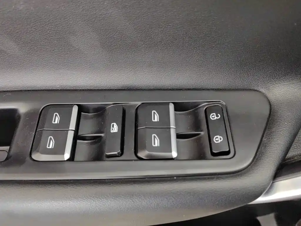 Geely Boyue — миниатюра 9