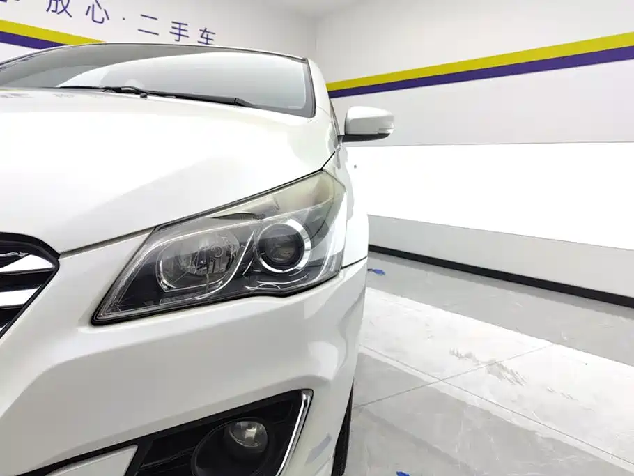 Suzuki Alivio — миниатюра 5