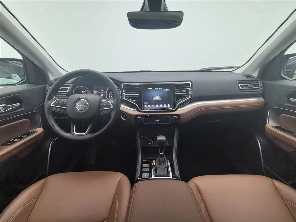 JEEP GRAND COMMANDER