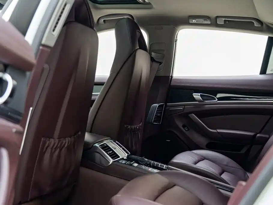 Porsche Panamera — миниатюра 10