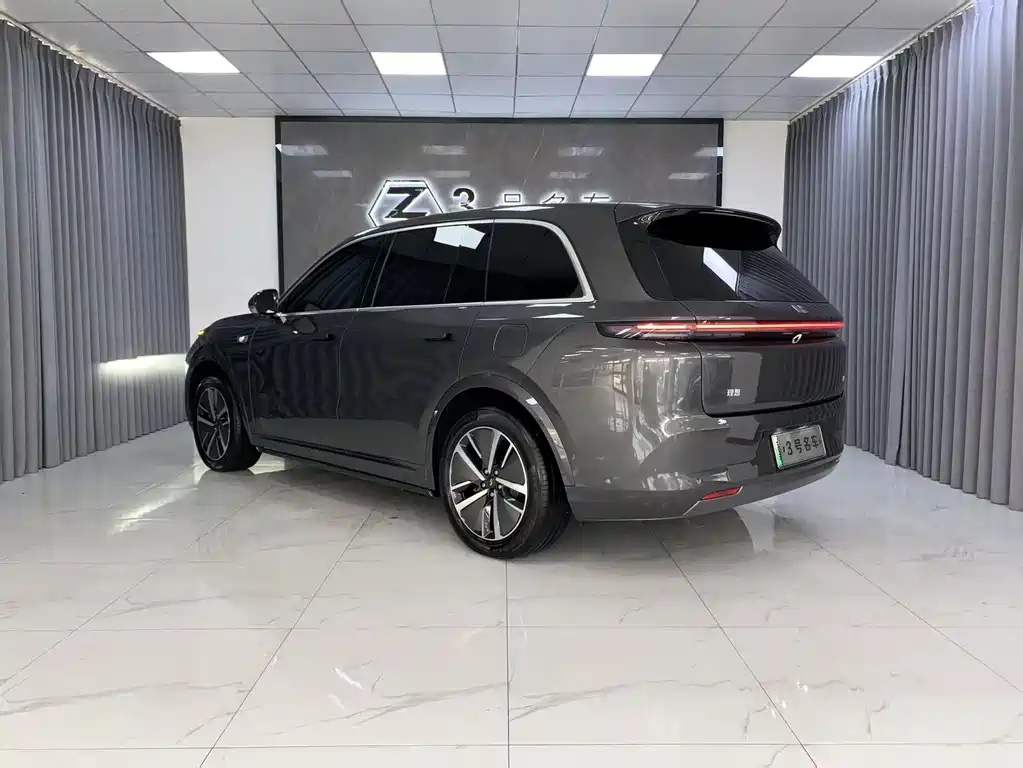 Li Auto IDEAL L8