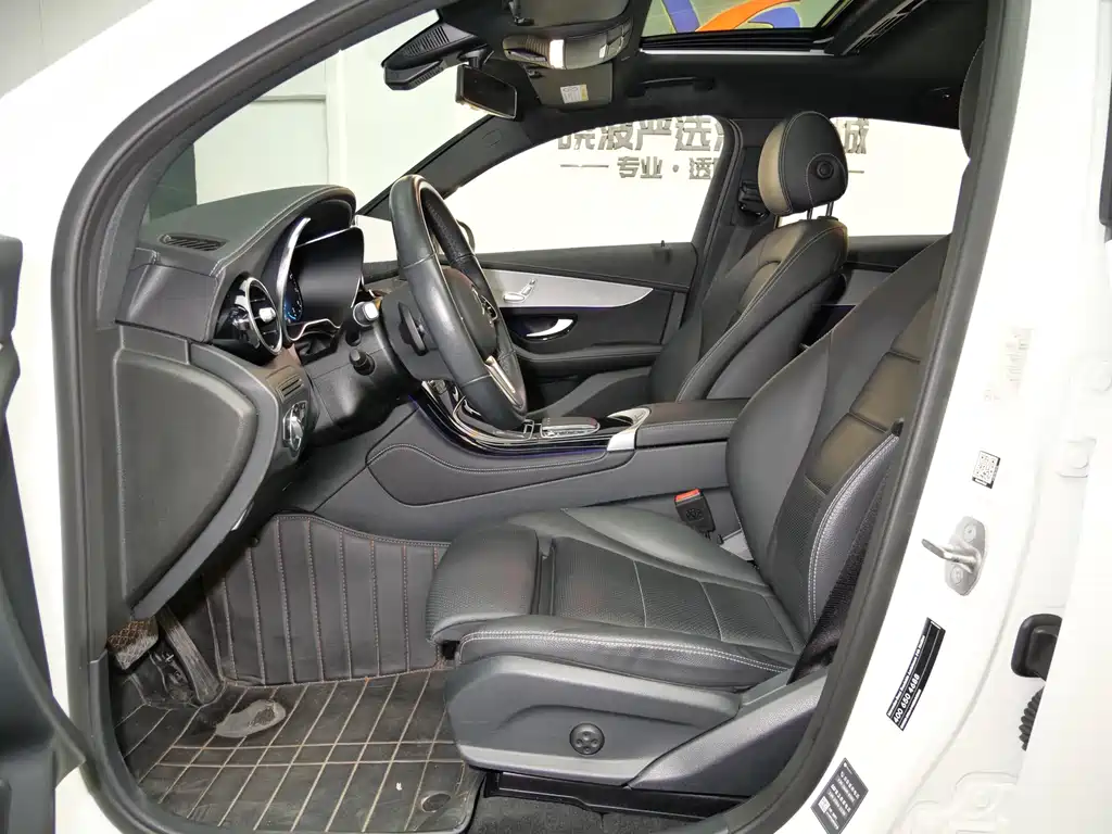 MERCEDES-BENZ GLC COUPE