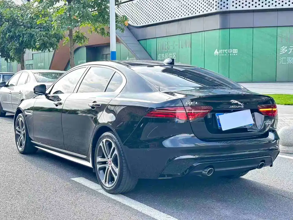 Jaguar XEL — миниатюра 18