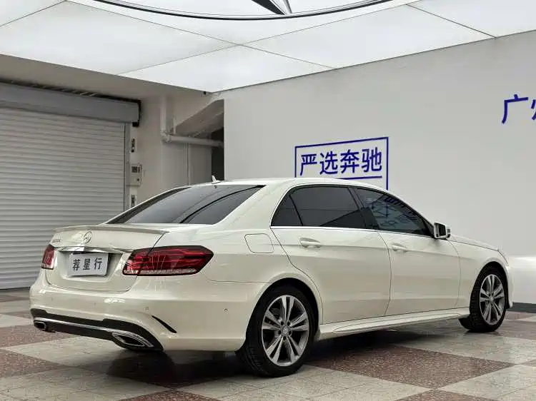 Mercedes-Benz E-Class — миниатюра 8