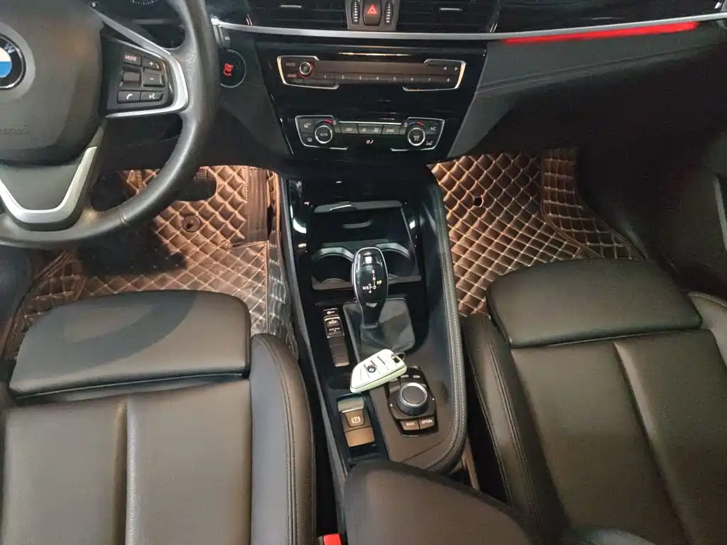 BMW X2 (Import) — миниатюра 10