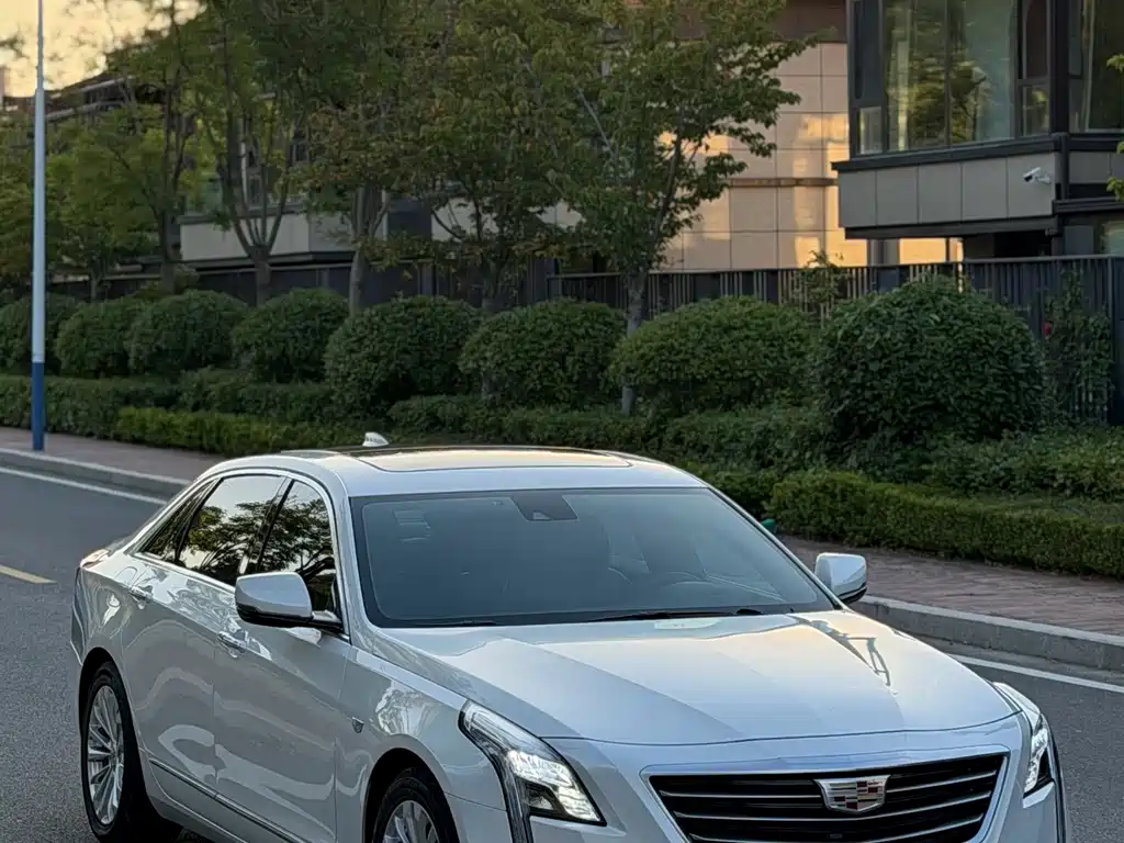 Cadillac CT6 — миниатюра 3