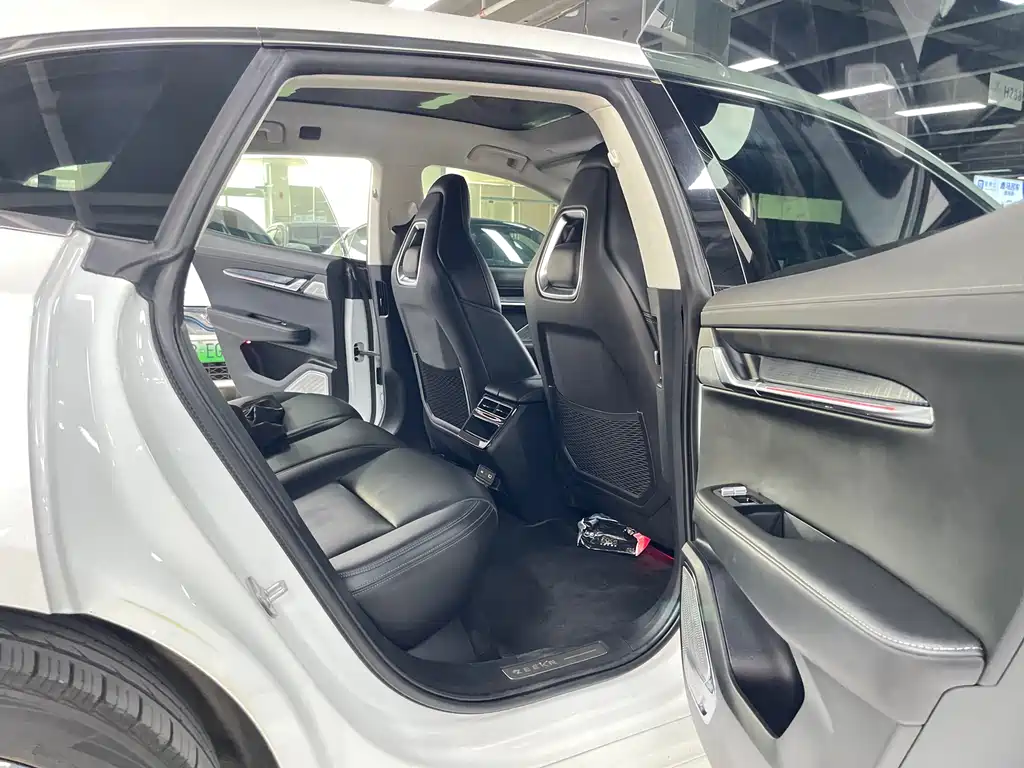 ZEEKR EXTREME KRYPTON 001