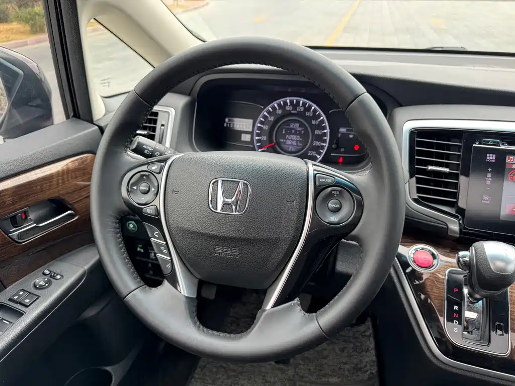 Honda Odyssey — миниатюра 17