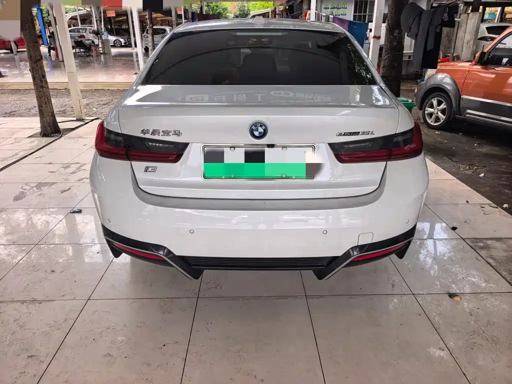 BMW i3 — миниатюра 17