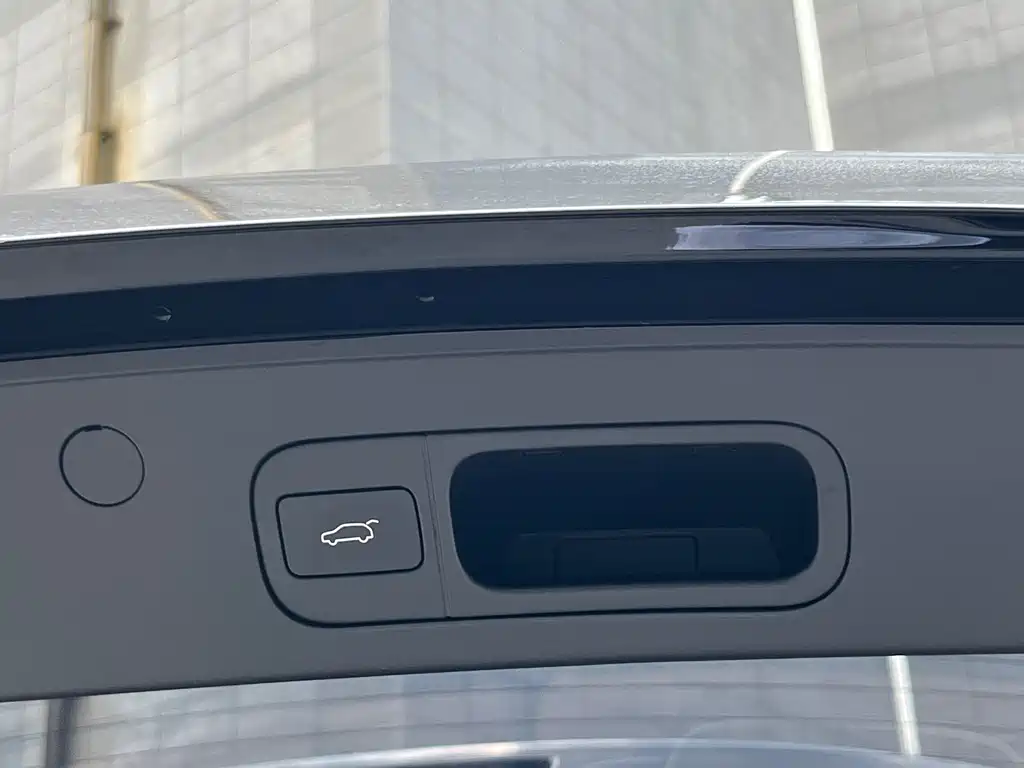 Wuling Xingguang L — миниатюра 18