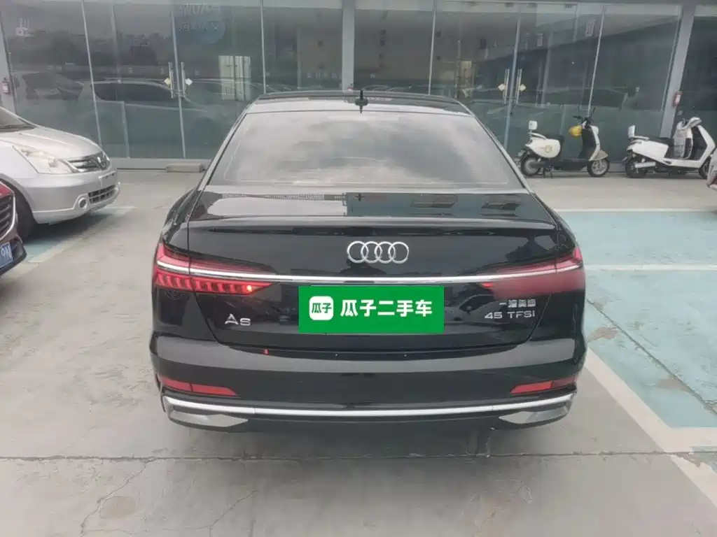 Audi A6L — миниатюра 6
