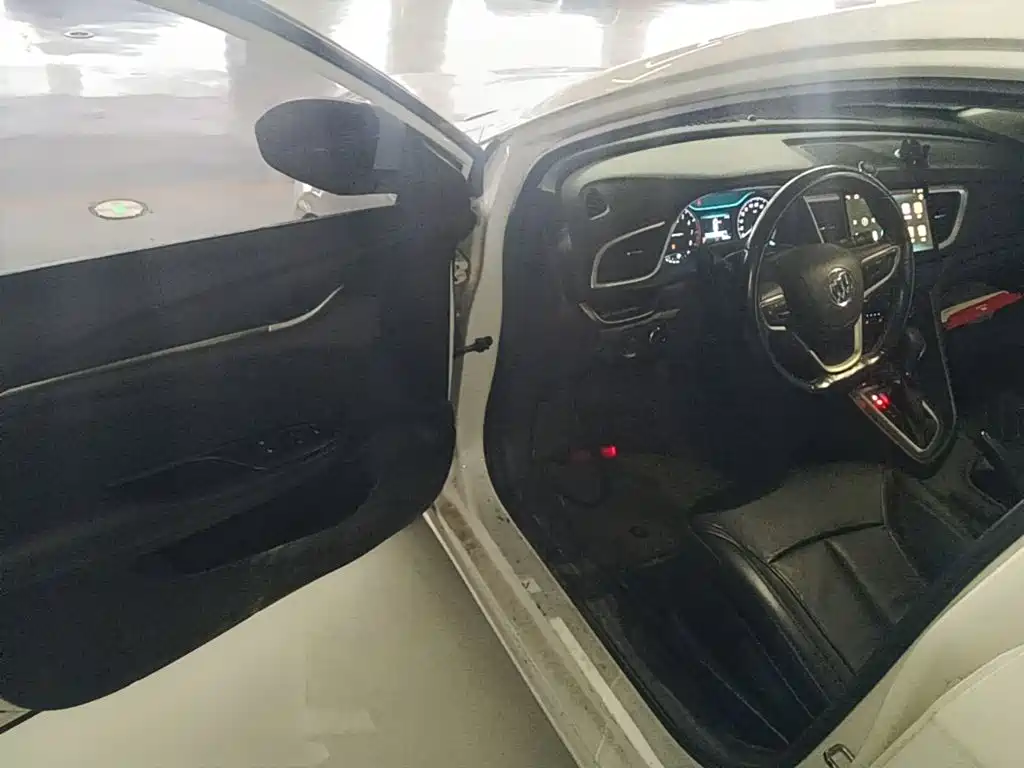 Buick Excelle — миниатюра 16