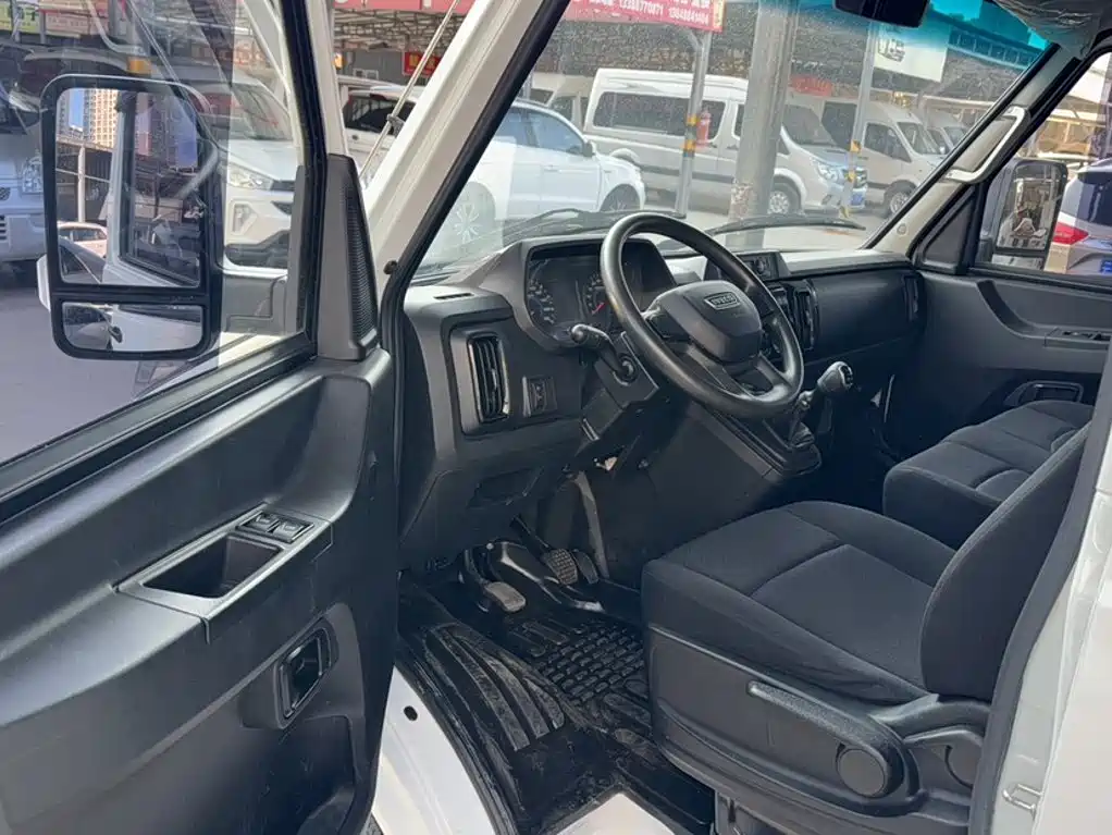 IVECO Daily — миниатюра 17