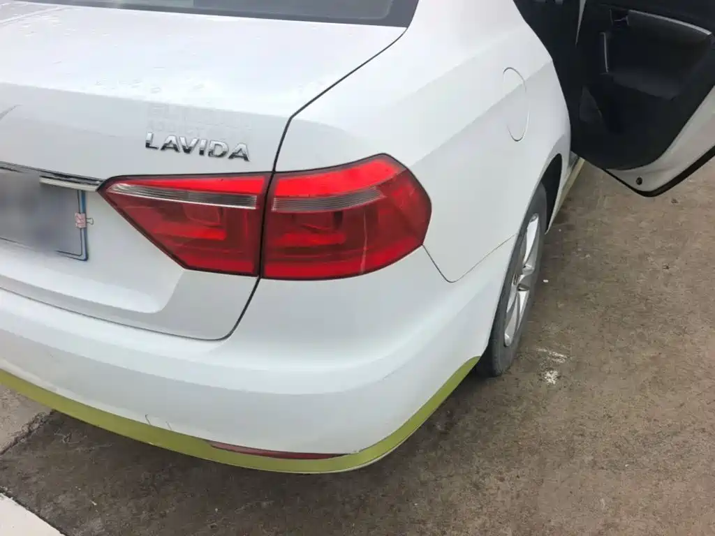 Volkswagen Lavida — миниатюра 8