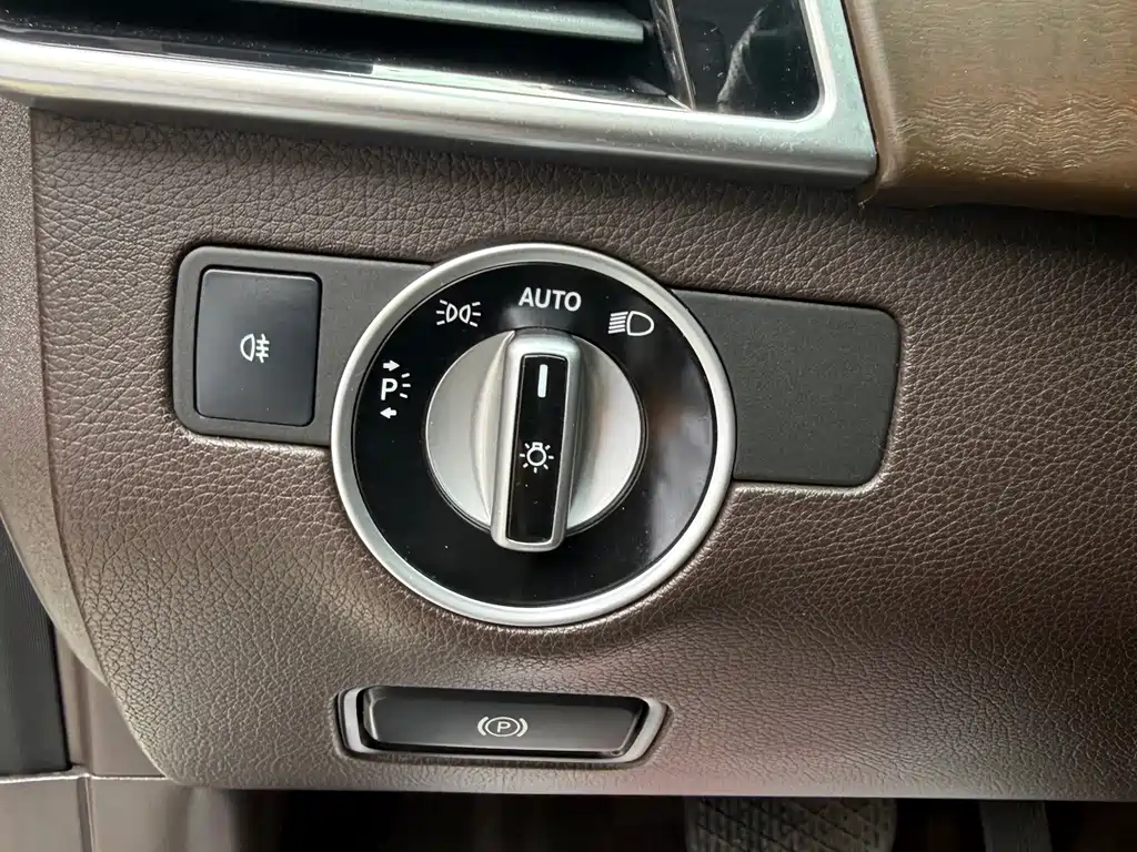 Mercedes-Benz GLE (Import) — миниатюра 17