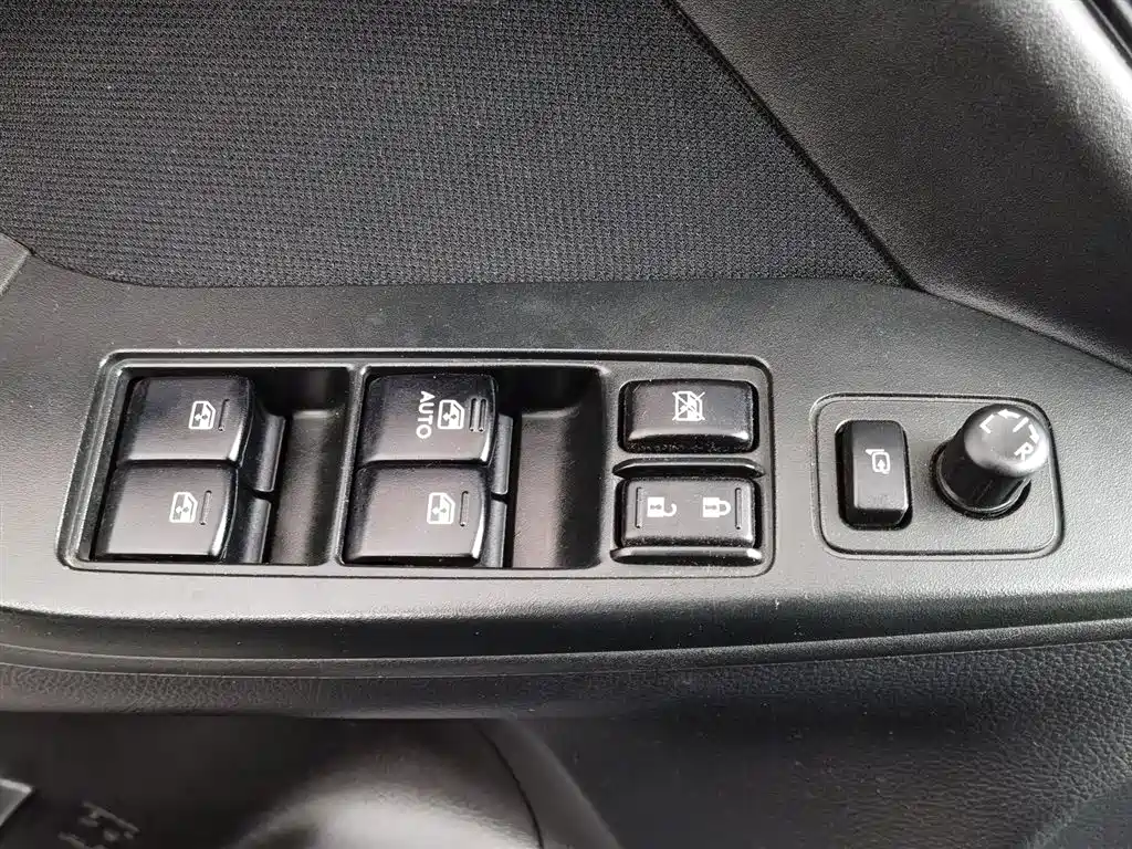 Subaru Forester 2013 2.0i AT Comfort