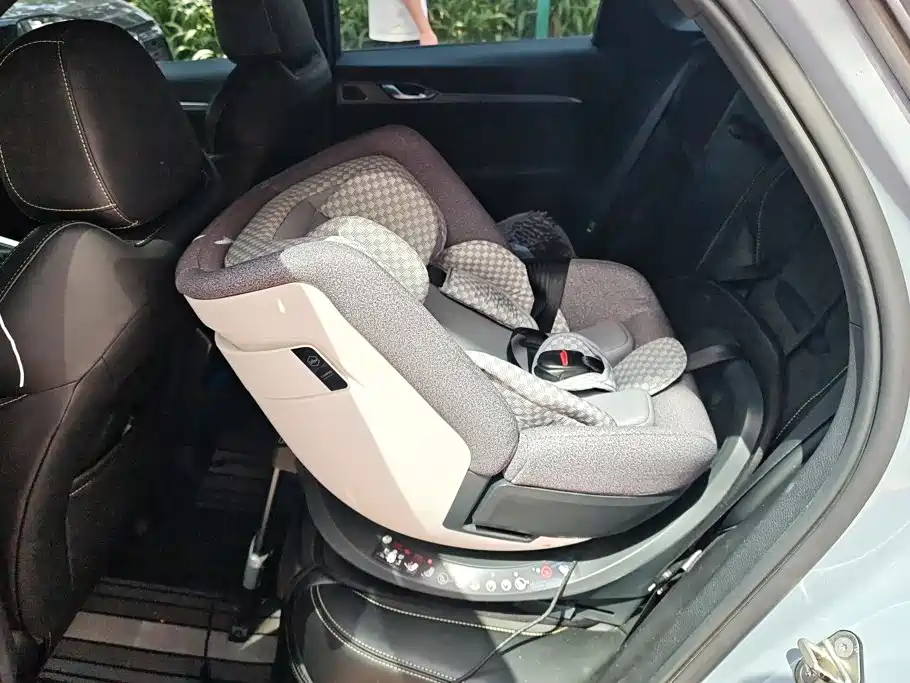 Geely Xingrui — миниатюра 11