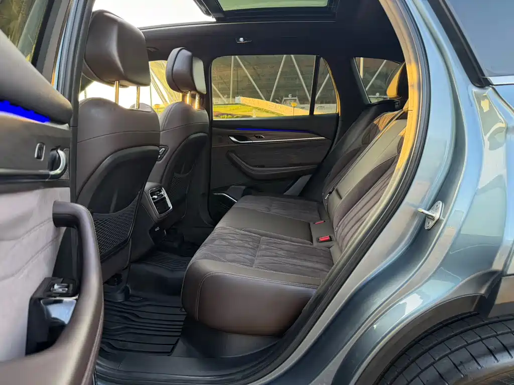 Geely Xingyue L Oriental Brilliance 2.0TD Auto Moon Gaze Edition, фото 7