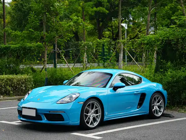 PORSCHE  718 2018