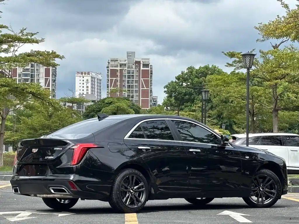Cadillac CT4 — миниатюра 3