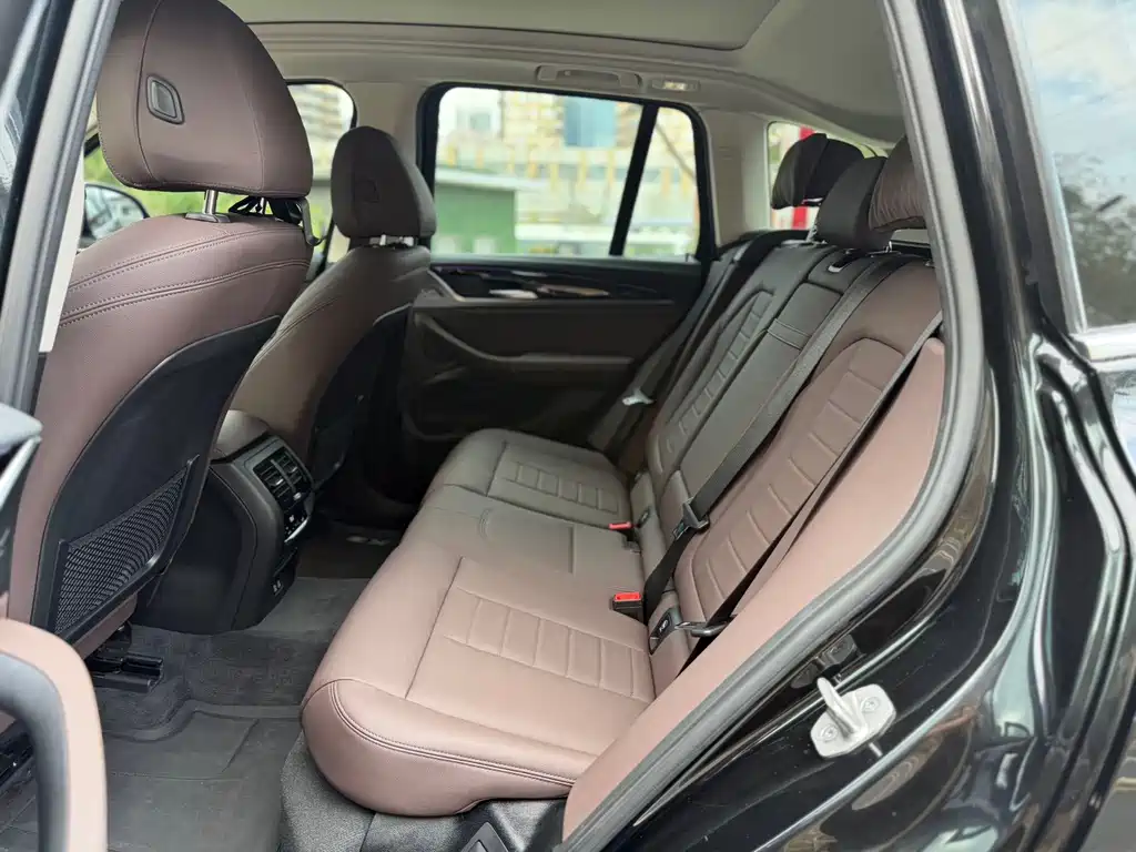 BMW X3 — миниатюра 7