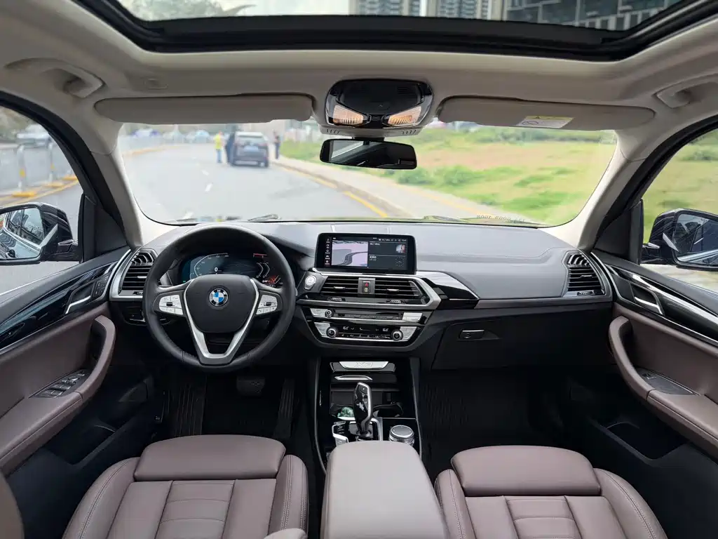 BMW X3 — миниатюра 9