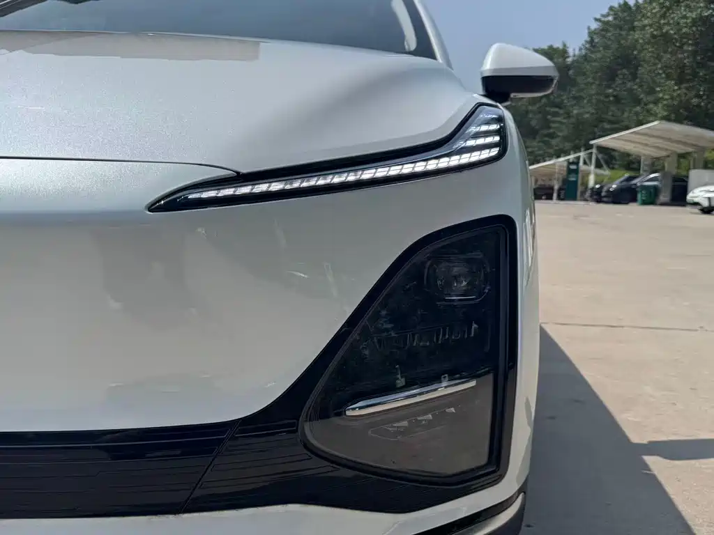 Wuling 五菱E5 — миниатюра 4