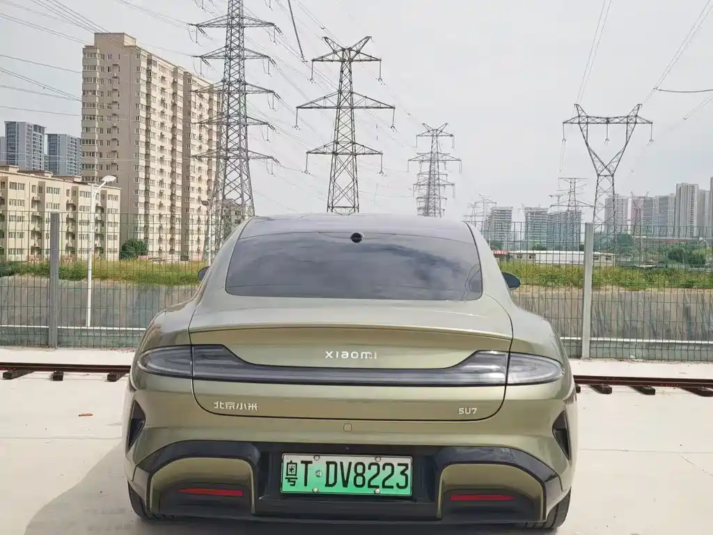 Xiaomi SU7 — миниатюра 8