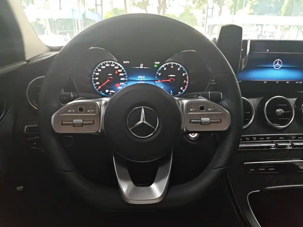 Mercedes-Benz C-Class — миниатюра 11