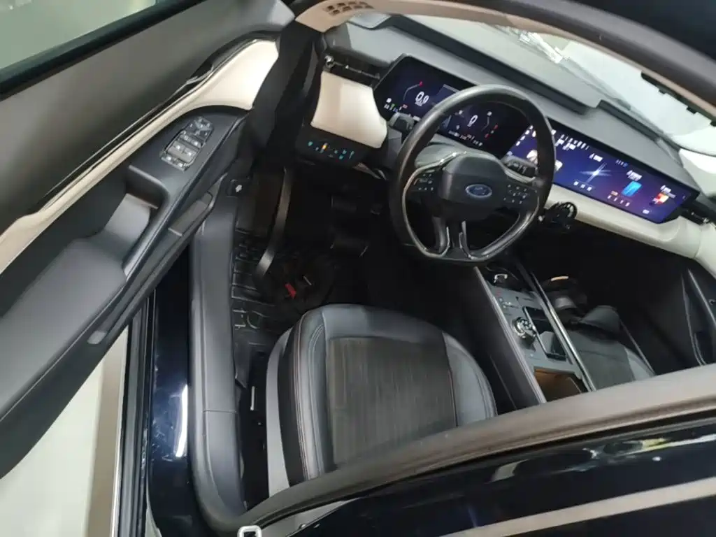 Ford Mondeo — миниатюра 16