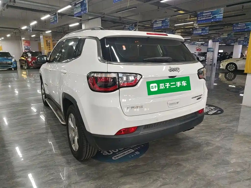 Jeep Compass — миниатюра 5