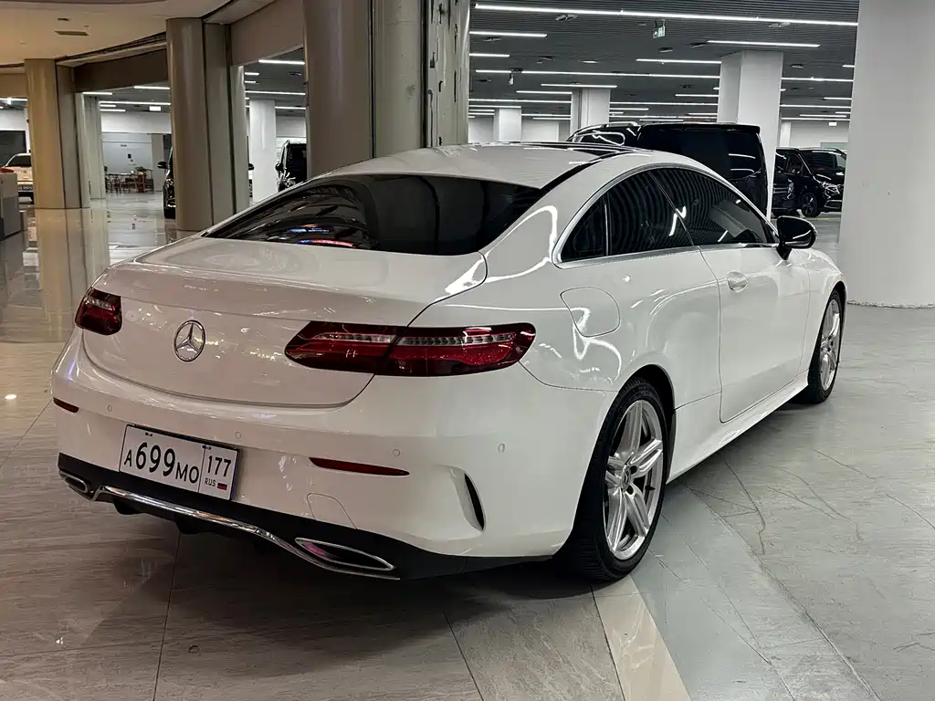 Mercedes-Benz E-Class (Import) — миниатюра 12
