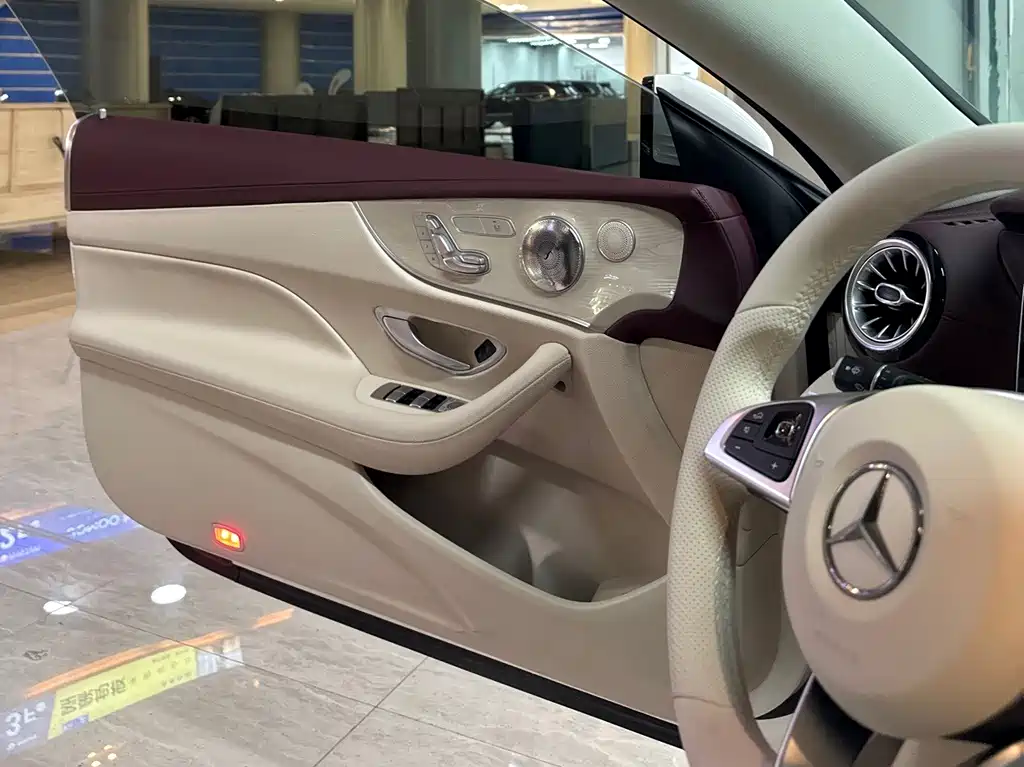 Mercedes-Benz E-Class (Import) — миниатюра 15