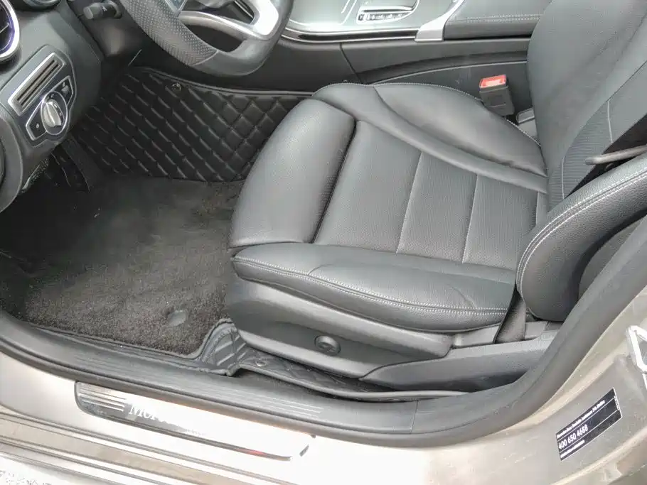 Mercedes-Benz C-Class — миниатюра 9