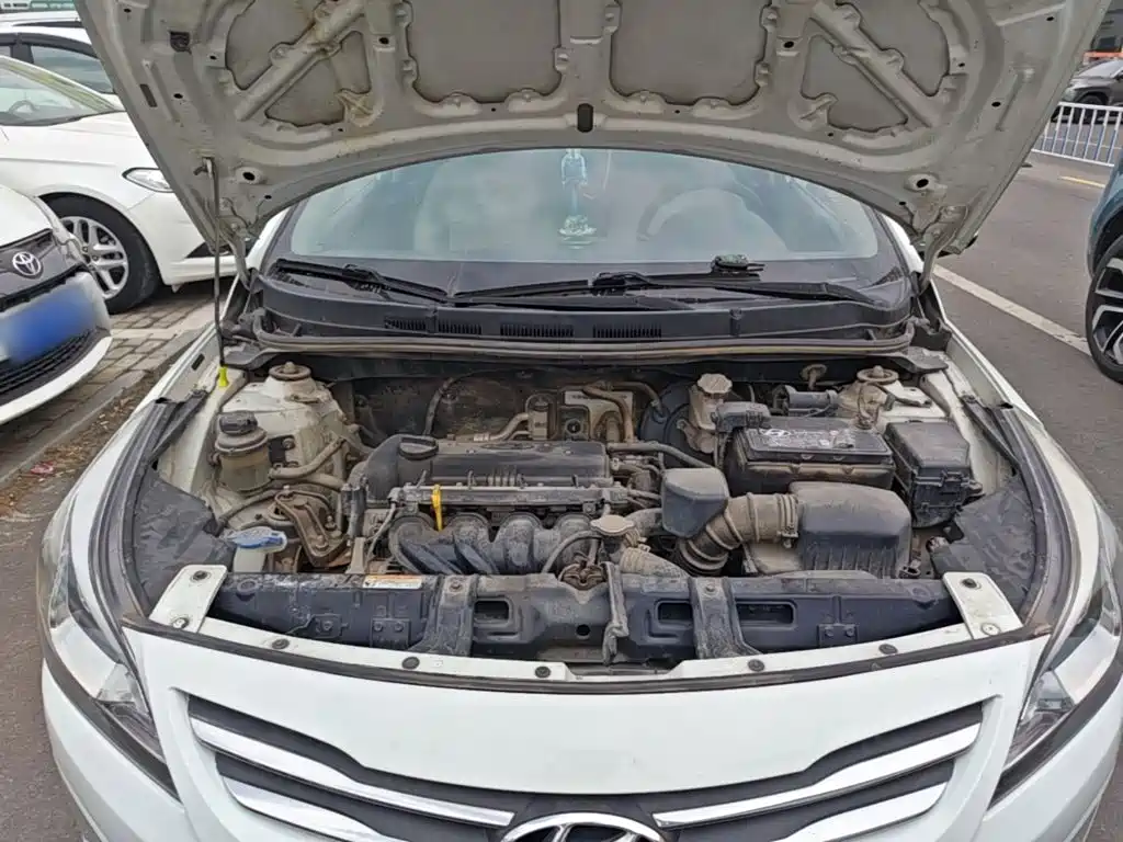 Hyundai Verna — миниатюра 20