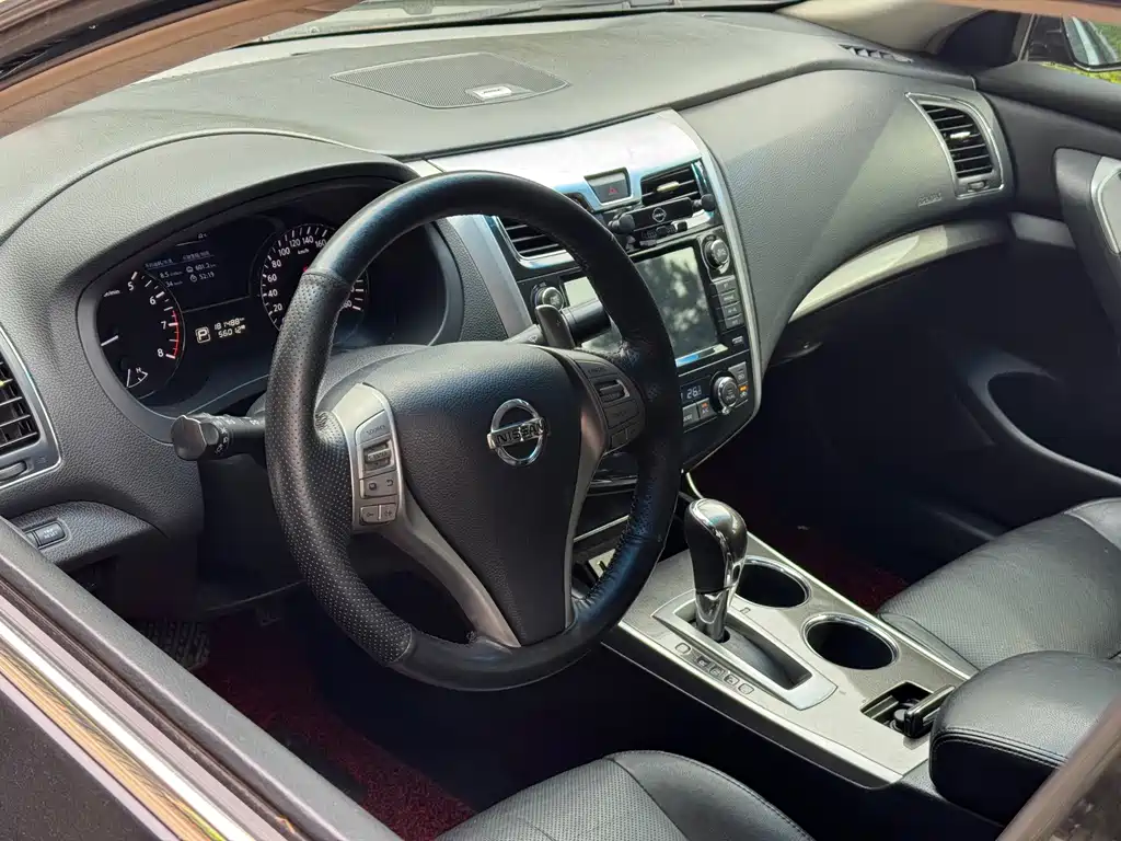 Nissan Teana — миниатюра 6