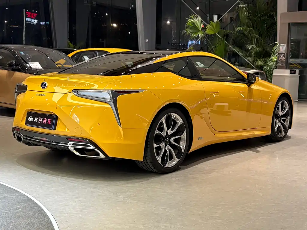 LEXUS LC